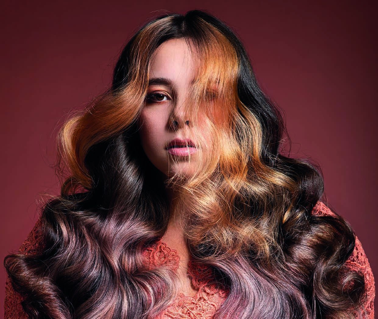 De winnende kleur-look van Asuman Demir